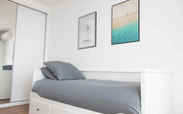3 bdr aprt, stunning seaview, rooftop pool - LCGR