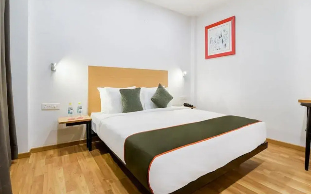 Hotel Saffron Gold