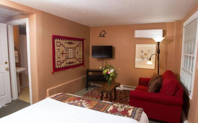 Inn on the Paseo