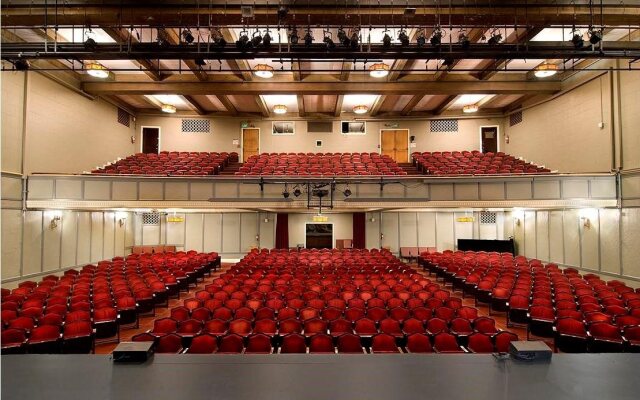 Marines Memorial Club & Hotel