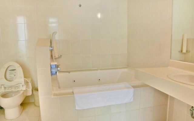 Honeymoon Hotel