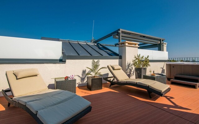 Awesome Home in Novigrad With Jacuzzi, Wifi and 3 Bedrooms