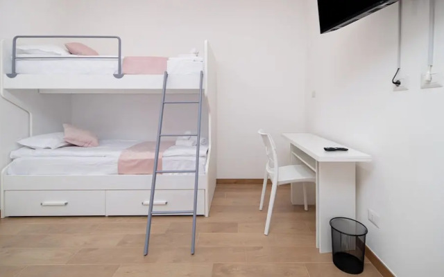 Lovely Rooms by Rentbeat
