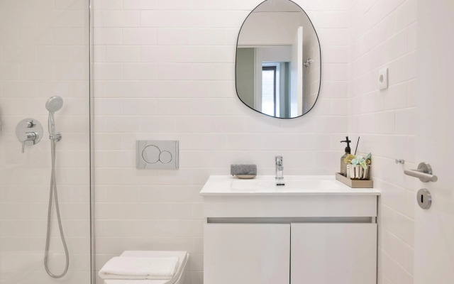 Away to Enjoy Apartment - hapiness has a place