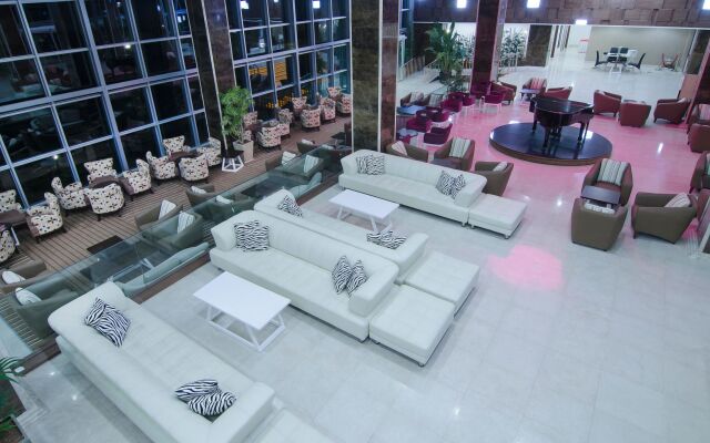 Palm Wings Beach Resort & Spa Kusadasi- All Inclusive