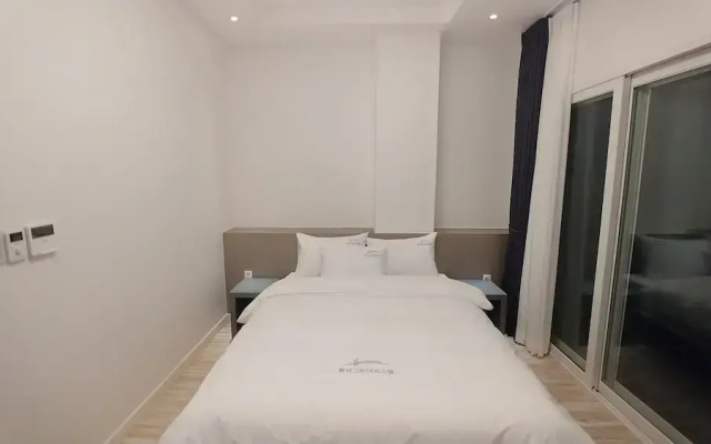 Tongyeong Grande Hostel