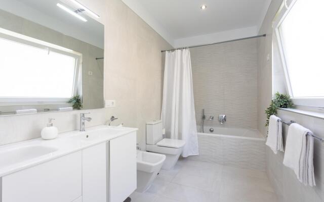 Home2Book Design Asian Sabina, Heated Pool & View