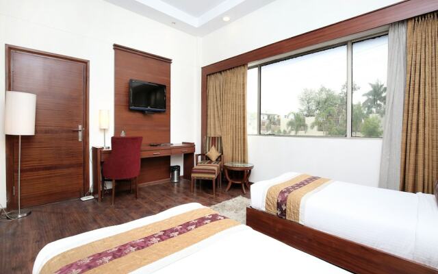 OYO 14718 Woods resorts