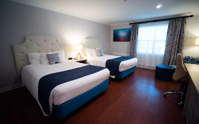 Oak Island Resort & Conference Centre