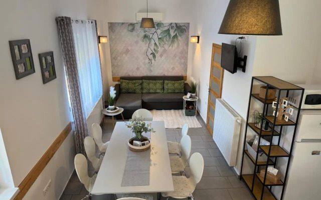 Liliana Apartman és Csónakház