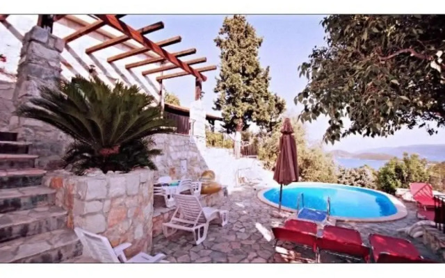 Villa Bombo
