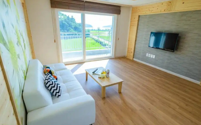 Yeosu Sora Noeul Pension