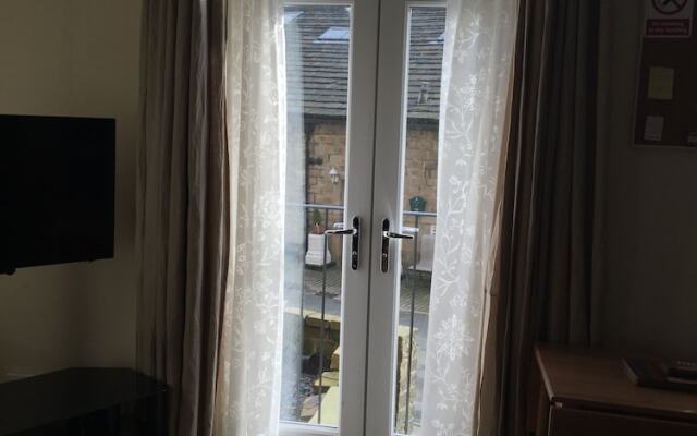 Inviting 2-Bed House in Hebden Bridge