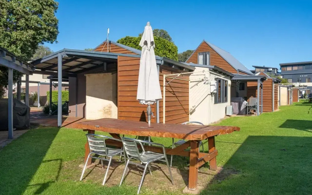 Cottage 8