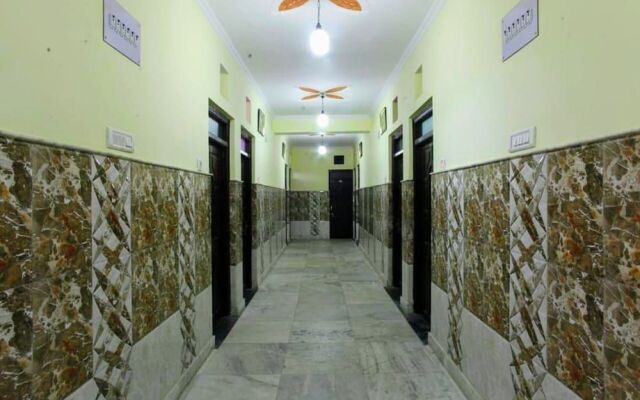 Goroomgo Prateek Residency Digha