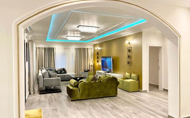 After 5 Apartment 3, 2 Spacious En-suite Bedrooms