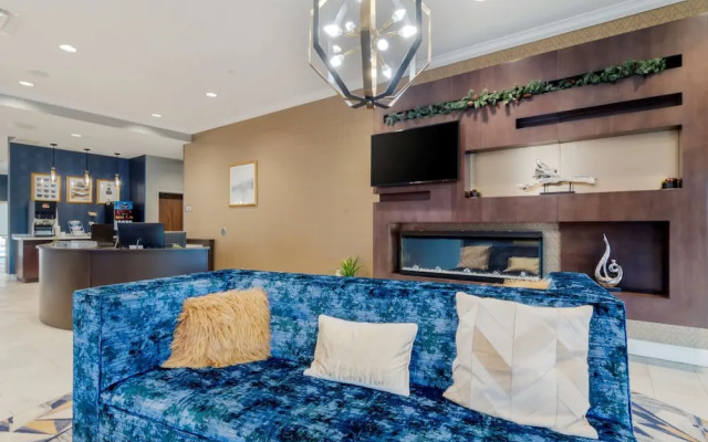 Best Western Plus St. Louis Airport Hotel