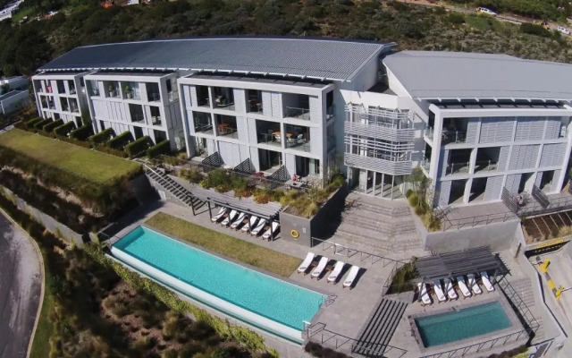 The Crystal Luxury Serviced Apartments