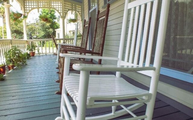 Grand Gables Inn Bed & Breakfast