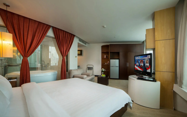 The Hanoi Club Hotel & Residences