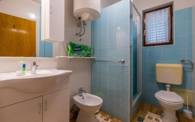 Apartment Katnić 1-2-3