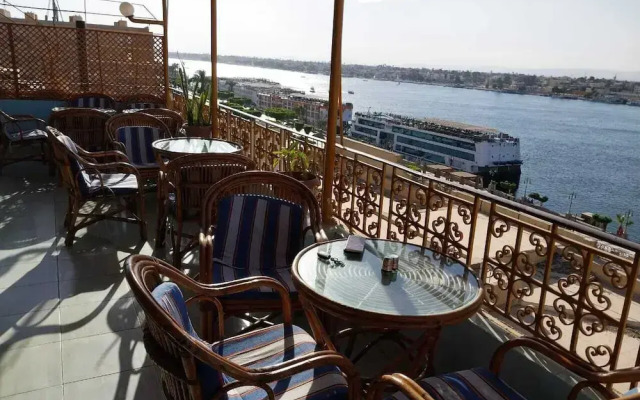 Merryland Hotel
