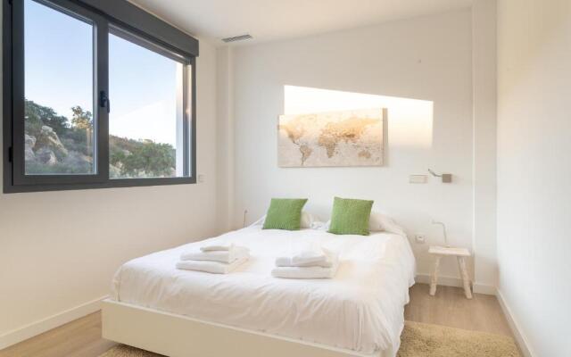 2260-Luxury villa with private pool and seaview