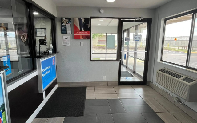 Motel 6 Wichita, KS