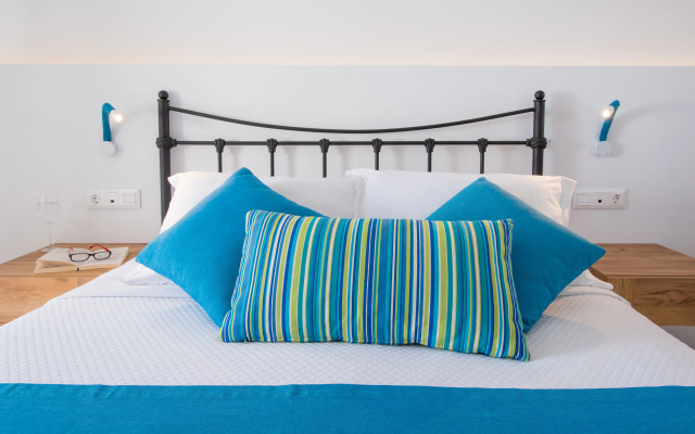 Oasis Beach Hotel