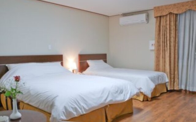 Yes Hotel