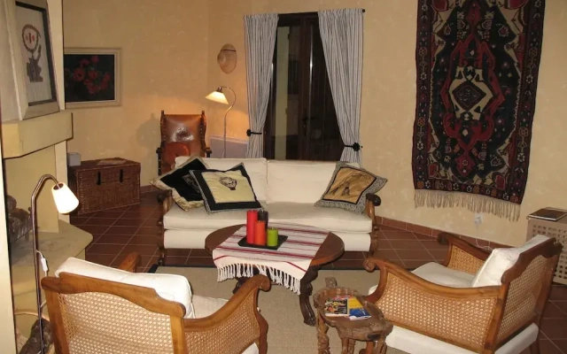 Luxurious Holiday Home with Pool in Ajat France