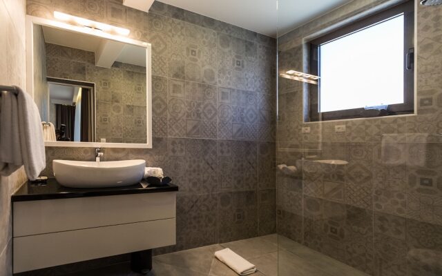 Mirabilis Residence II