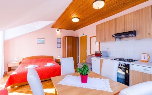 Apartments Mali Paradiso