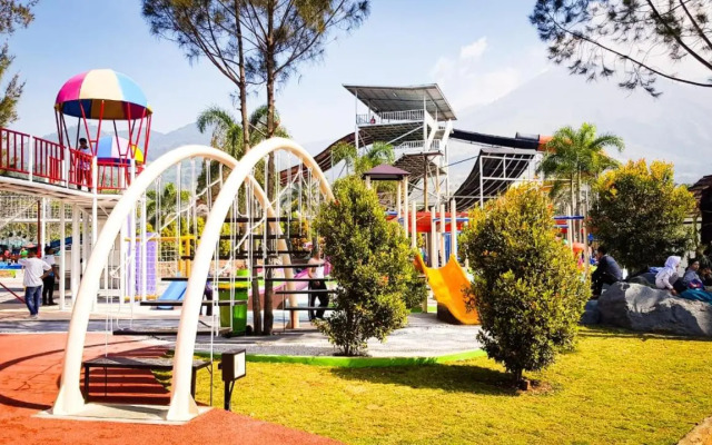 Sabda Alam Hotel Resort