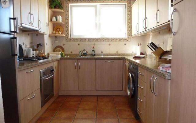 Estepona Frontline Beach Homely 3 bedrooms duplex with amazing views