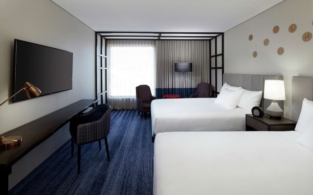 DoubleTree by Hilton Montreal