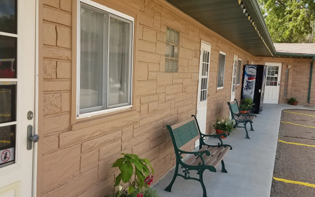 Sleep For Less Motel