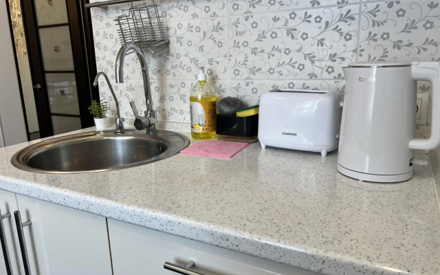 Саквояж на улице Чуйкова