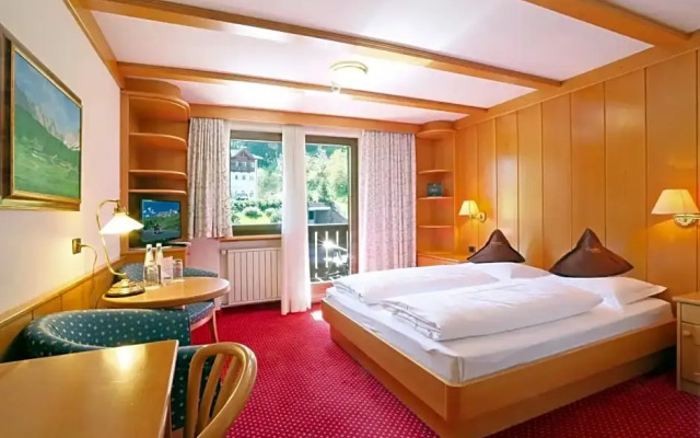 Hotel Condor