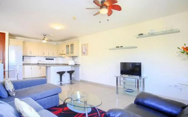 Belvilla by OYO Apartamento Sol y Paraaso II