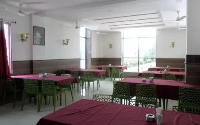 Hotel Sargam by Oyo