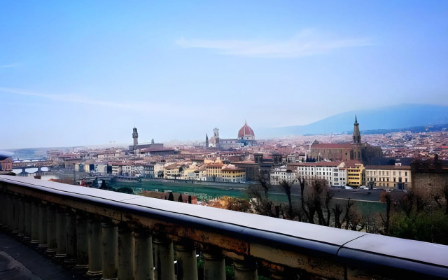 Stella Della Casa Florence