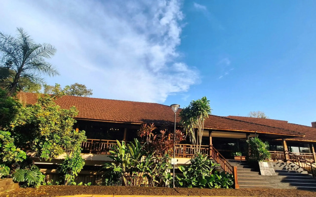 Raices Esturion Hotel