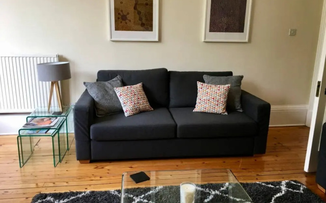 2 Douglas Crescent