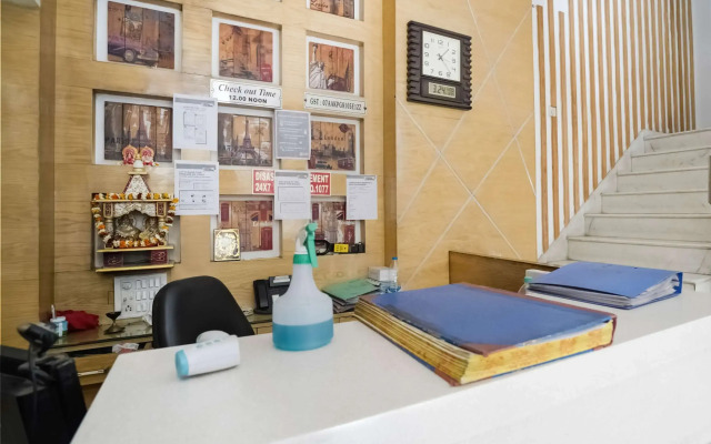 Oyo 79847 Collection O Hotel LS