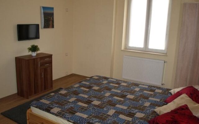 Interflat Hostel & Apartments