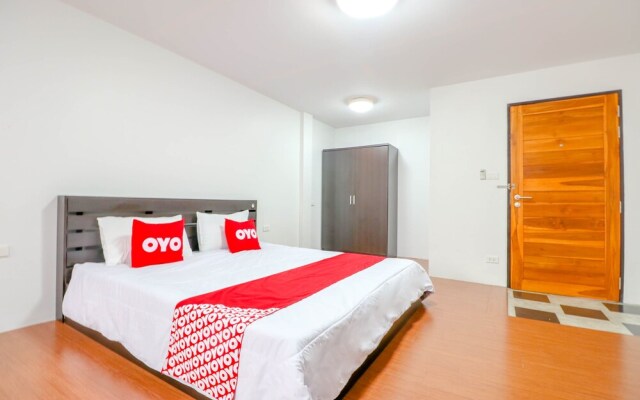 The Palm Apartment by OYO Rooms