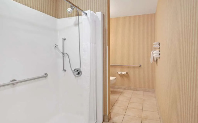 Microtel Inn & Suites By Wyndham Charleston Wv