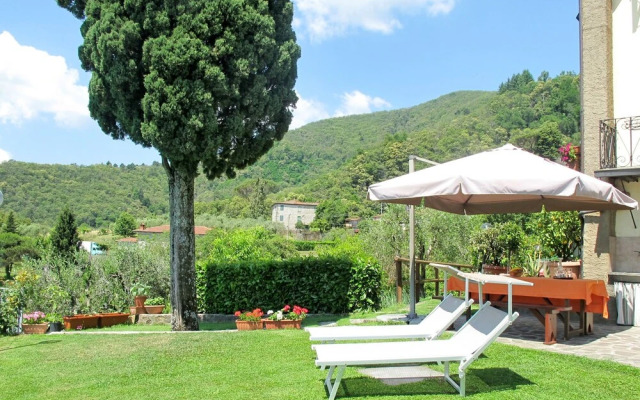 Sara Gello in Gello With 3 Bedrooms and 3 Bathrooms