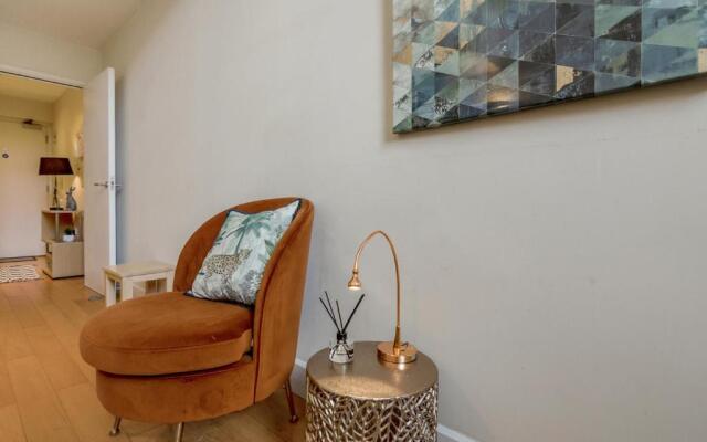 King St 1 bed apartment